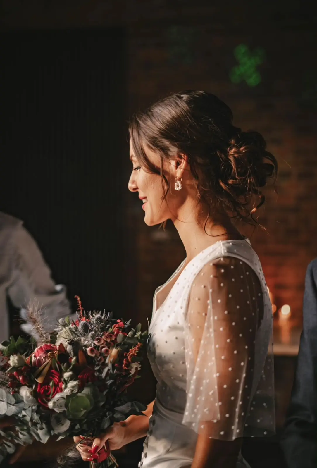 Braut mit meinem eleganten Haarstyling